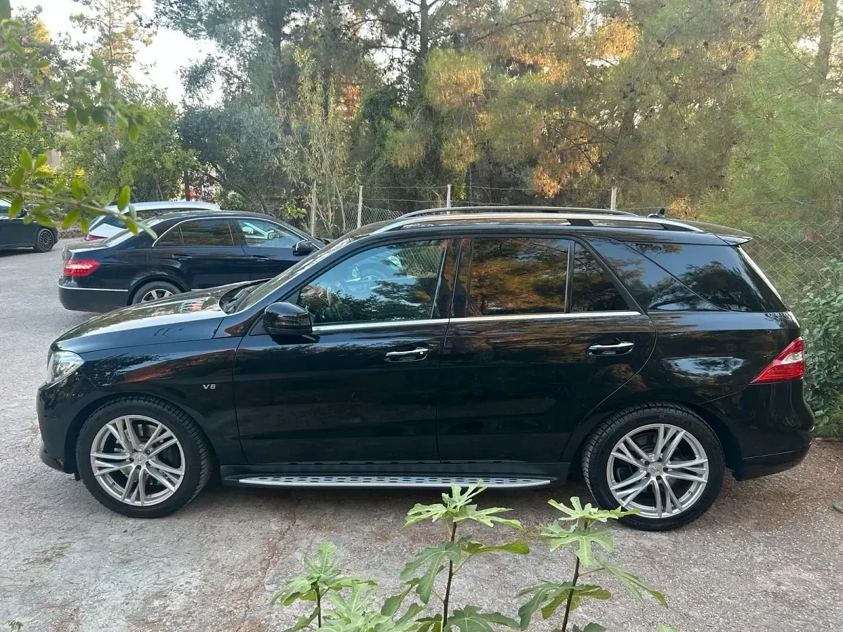Gebraucht Mercedes ML500 408 PS (300 kW) 2013 Schwarz SUV