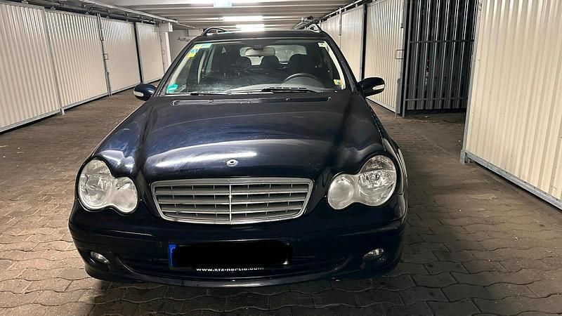 Blau Gebraucht 2006 Mercedes C200 Kombi | 2.000 € (Fairer Preis) - Bild 1/4