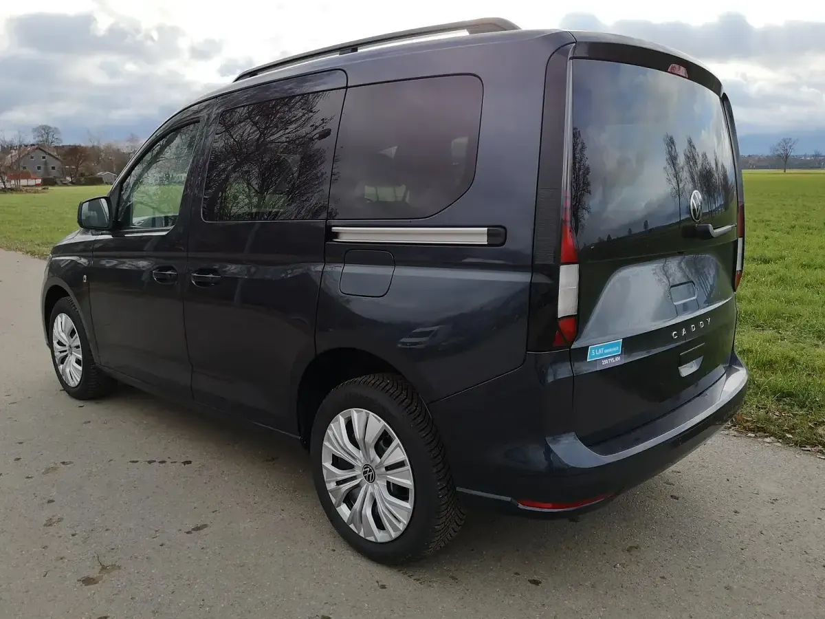 Neu VW Caddy Basis 102 PS (75 kW) 2026 Starlightblau metallic Van / Kleinbus