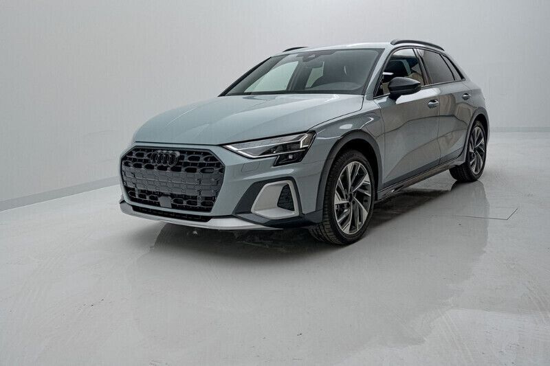 Grau Gebraucht 2022 Audi A3 e-tron Kleinwagen | 58.685 € - Bild 1/4