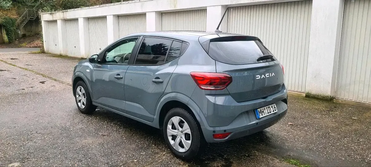 Gebraucht Dacia Sandero 101 PS (74 kW) 2025 Grau Kleinwagen