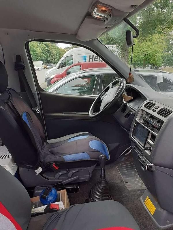Gebraucht 2011 Toyota HiAce Van / Kleinbus | 8.000 € (Guter Preis) - Bild 1/4