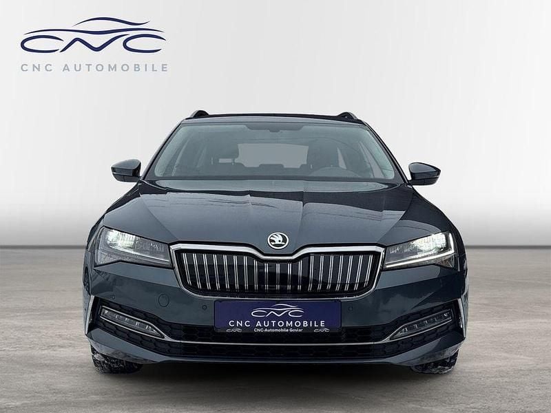 Gebraucht Skoda Superb Ambition 218 PS (160 kW) 2021 Grau Kombi