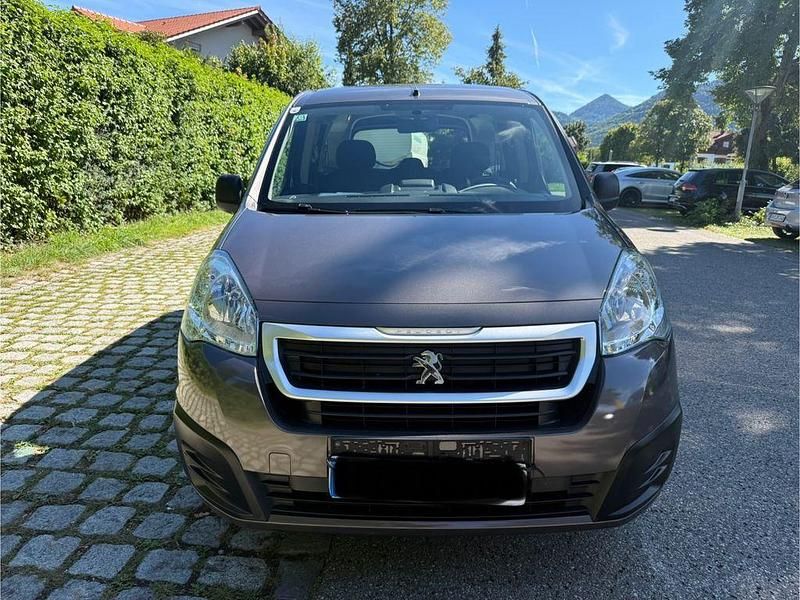 Gebraucht Peugeot Partner 99 PS (72 kW) 2017 Van / Kleinbus