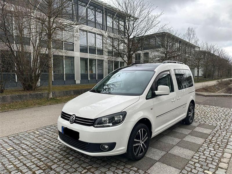 Gebraucht VW Caddy Highline 140 PS (102 kW) 2015 Weiß Van / Kleinbus