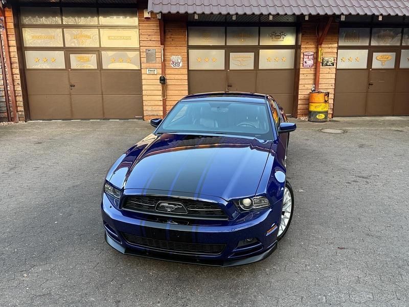 Gebraucht Ford Mustang Premium 310 PS (228 kW) 2013 Blau Cabrio