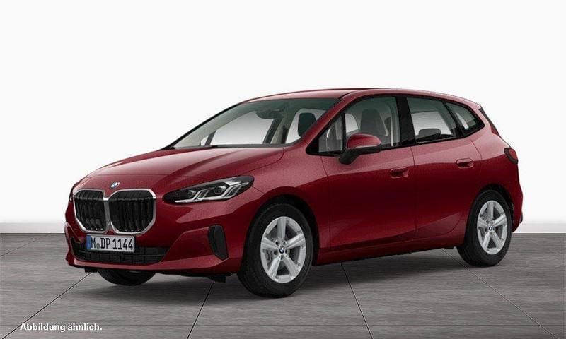 Gebraucht BMW 220 Active Tourer 156 PS (114 kW) 2025 Piemont rot Van / Kleinbus