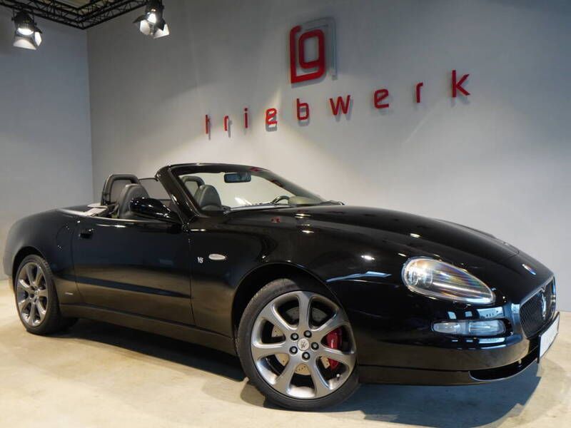 Nero Gebraucht 2005 Maserati Spyder GT Cabrio | 41.941 € (Etwas zu teuer) - Bild 1/3