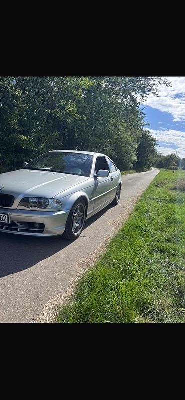 Silber Gebraucht 2003 BMW 325 Coupé | 5.000 € (Teuer) - Bild 1/4