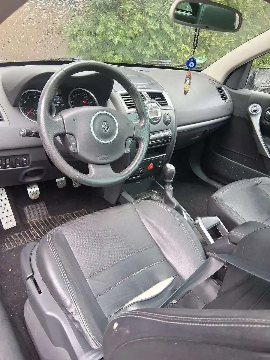 Używany Renault Mégane Cabriolet Privilege 135 KM (99 kW) 2007 Czarny Kabriolet