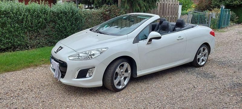 Weiß Gebraucht 2012 Peugeot 308 CC Allure Cabrio | 7.250 € (Guter Preis) - Bild 1/4