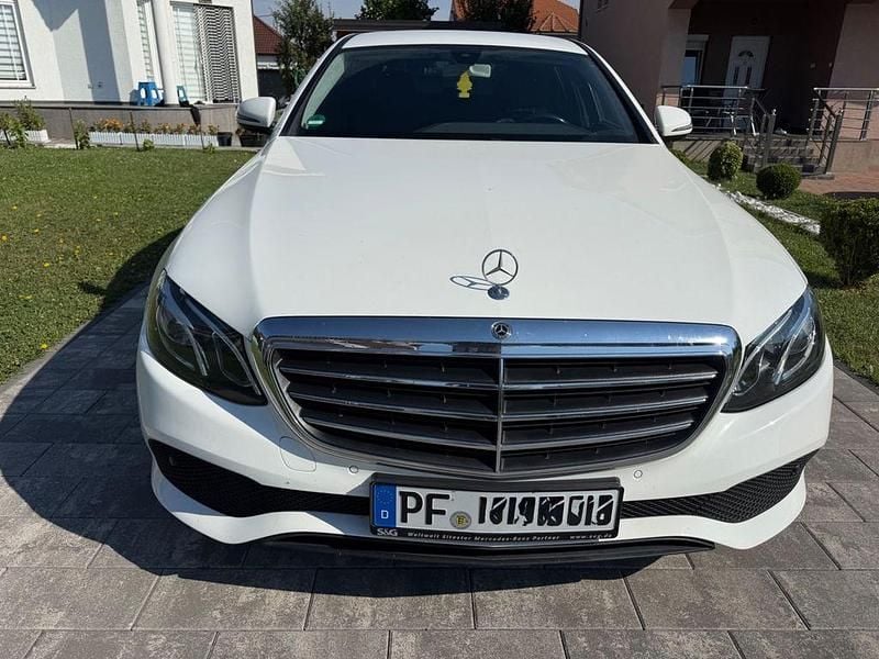 Gebraucht Mercedes E200 150 PS (110 kW) 2018 Weiß Limousine