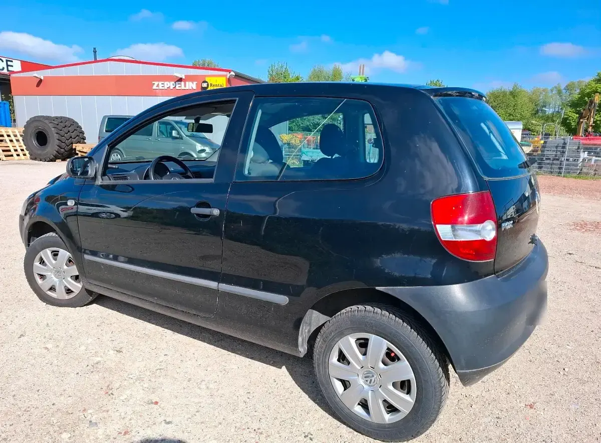 Używany VW Fox 54 KM (39 kW) 2006 Czarny Hatchback