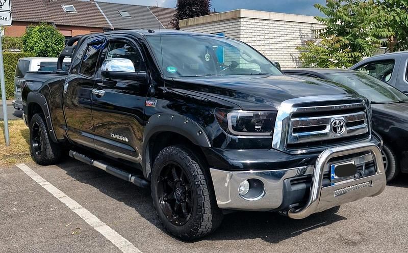 Schwarz Gebraucht 2012 Toyota Tundra Abholung | 24.900 € (Guter Preis) - Bild 1/4