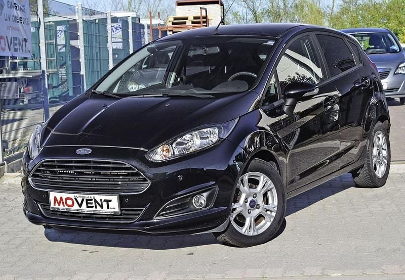 Gebraucht Ford Fiesta 101 PS (74 kW) 2014 Schwarz Kleinwagen