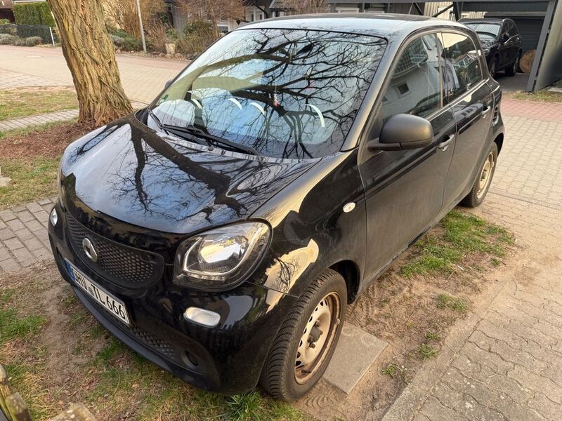 Schwarz Gebraucht 2018 Smart ForFour Passion Limousine | 8.200 € (Fairer Preis) - Bild 1/1