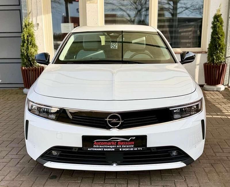 Gebraucht Opel Astra Elegance 131 PS (96 kW) 2023 Weiß Limousine