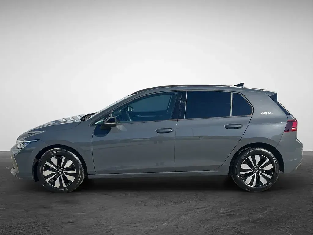 Gebraucht VW Golf VIII Goal 116 PS (85 kW) 2025 Grau (delfingrau metallic) Limousine