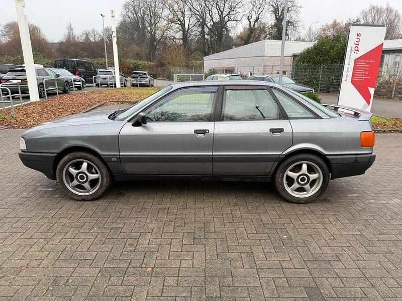 Gebraucht Audi 80 90 PS (66 kW) 1991 Grau Limousine