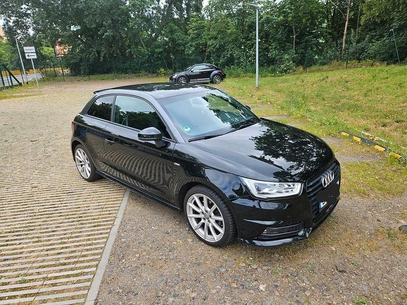 Schwarz Gebraucht 2015 Audi A1 S-Line Kleinwagen | 13.700 € (Fairer Preis) - Bild 1/4