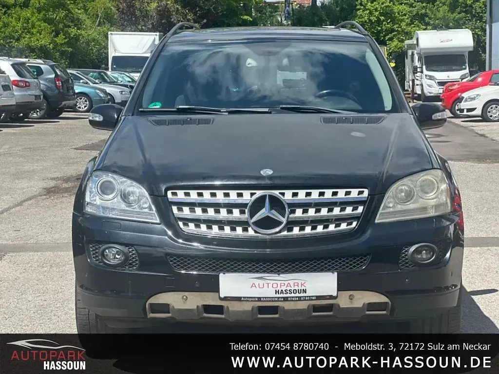 Gebraucht Mercedes ML320 224 PS (164 kW) 2006 Obsidianschwarz  lack SUV