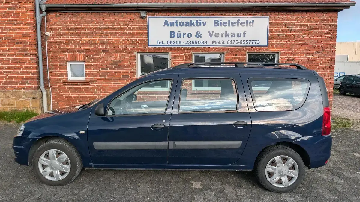 Gebraucht Dacia Logan 84 PS (61 kW) 2012 Blau Kombi