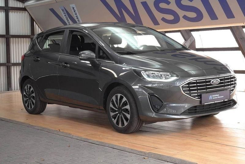 Grau Gebraucht 2022 Ford Fiesta Titanium Kleinwagen | 15.775 € (Superpreis) - Bild 1/4