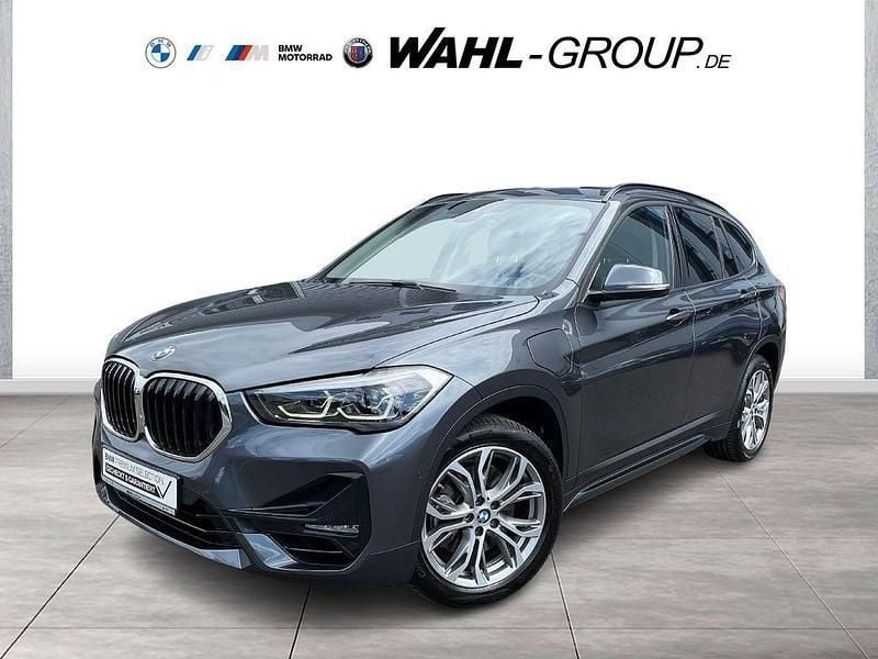Grau Gebraucht 2021 BMW X1 Sport Line SUV | 26.890 € (Fairer Preis) - Bild 1/4