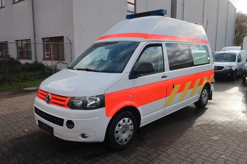 Second-hand VW T5 140 CP (102 kW) 2012 Alb Van