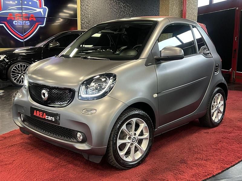 Grau Gebraucht 2019 Smart ForTwo Cabrio Cabrio | 13.900 € (Superpreis) - Bild 1/4