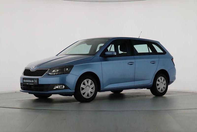 Denimblau metallic Gebraucht 2015 Skoda Fabia Ambition Kleinwagen | 8.490 € (Fairer Preis) - Bild 1/4