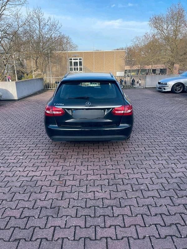 Gebraucht Mercedes C220 170 PS (125 kW) 2016 Schwarz Kombi
