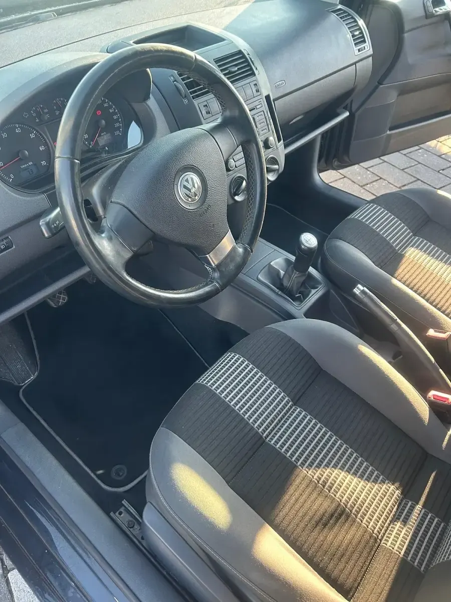 Gebraucht VW Polo 69 PS (50 kW) 2008 Schwarz Kleinwagen