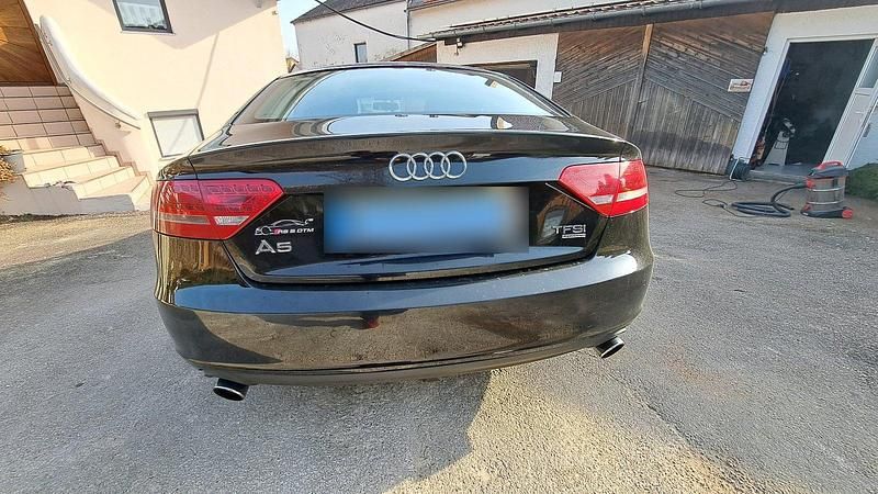 Gebraucht Audi A5 211 PS (155 kW) 2011 Schwarz Coupé