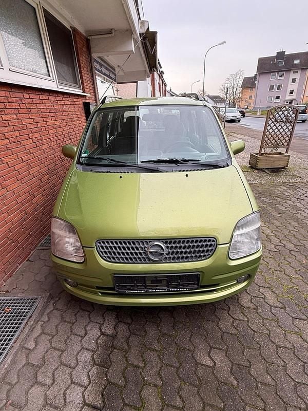 Grün Gebraucht 2001 Opel Agila Kleinwagen | 650 € (Superpreis) - Bild 1/4