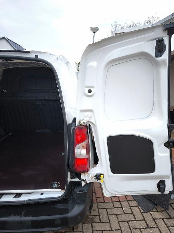 Gebraucht Opel Combo Edition 76 PS (55 kW) 2020 Schwarz Van / Kleinbus