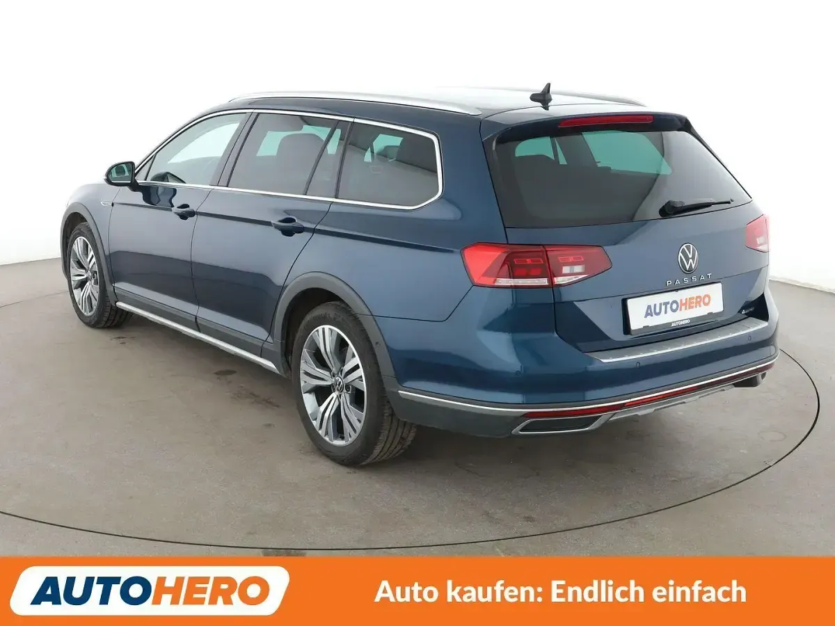 Gebraucht VW Passat Alltrack 200 PS (147 kW) 2020 Blau Kombi