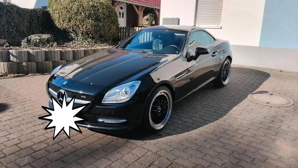 Second-hand Mercedes SLK200 185 CP (136 kW) 2013 Negru Cabrio