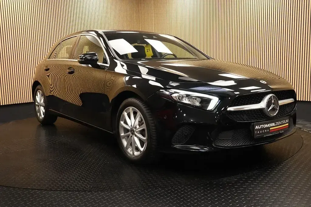 Gebraucht Mercedes A250 224 PS (164 kW) 2021 Schwarz Limousine