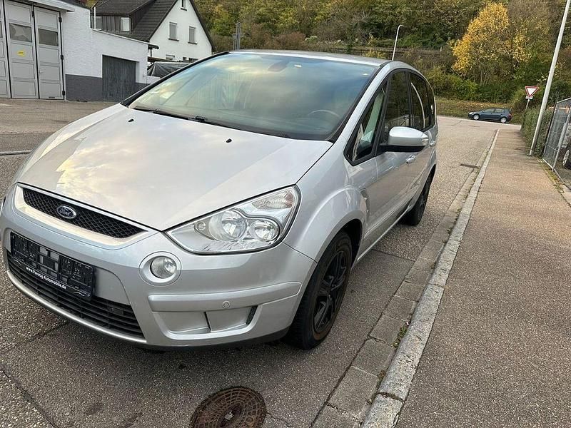 Gebraucht Ford S-MAX Trend 140 PS (102 kW) 2010 Van / Kleinbus