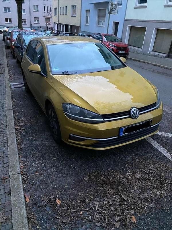 Gold Gebraucht 2019 VW Golf VII Sound Limousine | 11.500 € (Superpreis) - Bild 1/4