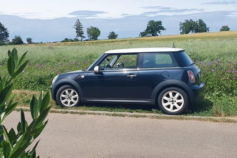 Schwarz Gebraucht 2008 Mini Cooper Kleinwagen | 3.250 € (Etwas zu teuer) - Bild 1/4