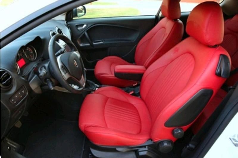 Gebraucht Alfa Romeo MiTo Turismo 95 PS (69 kW) 2010 Schwarz Kleinwagen