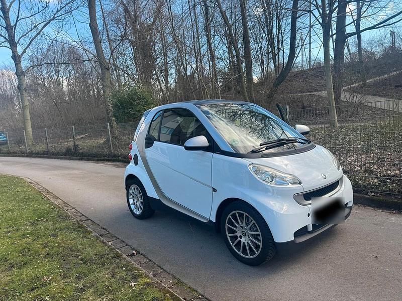 Gebraucht Smart ForTwo Coupé 71 PS (52 kW) 2010 Weiß Coupé