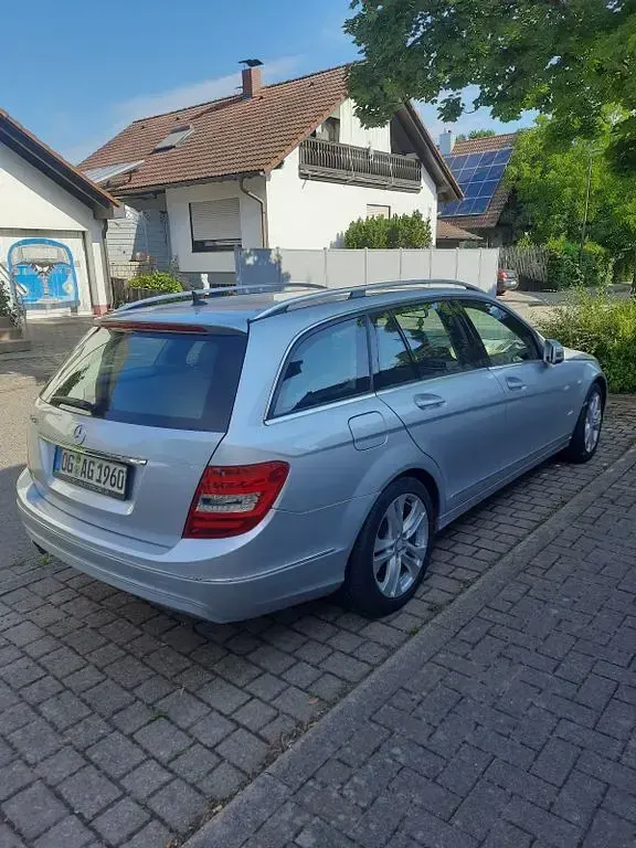 Gebraucht Mercedes C250 Avantgarde 204 PS (150 kW) 2014 Silber Limousine