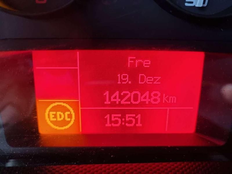 Gebraucht Iveco Daily 126 PS (92 kW) 2015 Weiß Van