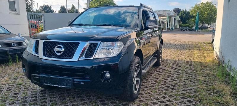Schwarz Gebraucht 2014 Nissan Pathfinder SUV | 9.850 € (Fairer Preis) - Bild 1/4