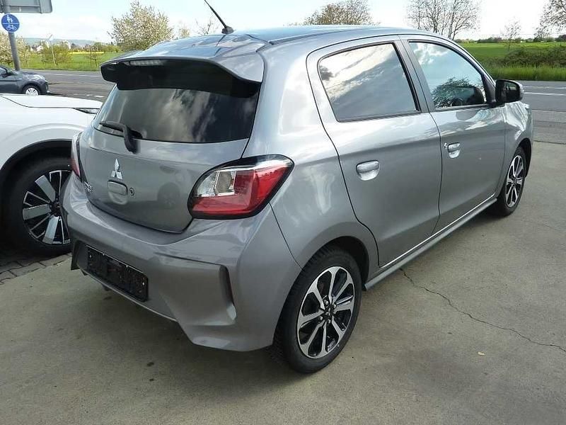 Second-hand Mitsubishi Space Star Top 71 CP (52 kW) 2022 Argintiu Hatchback