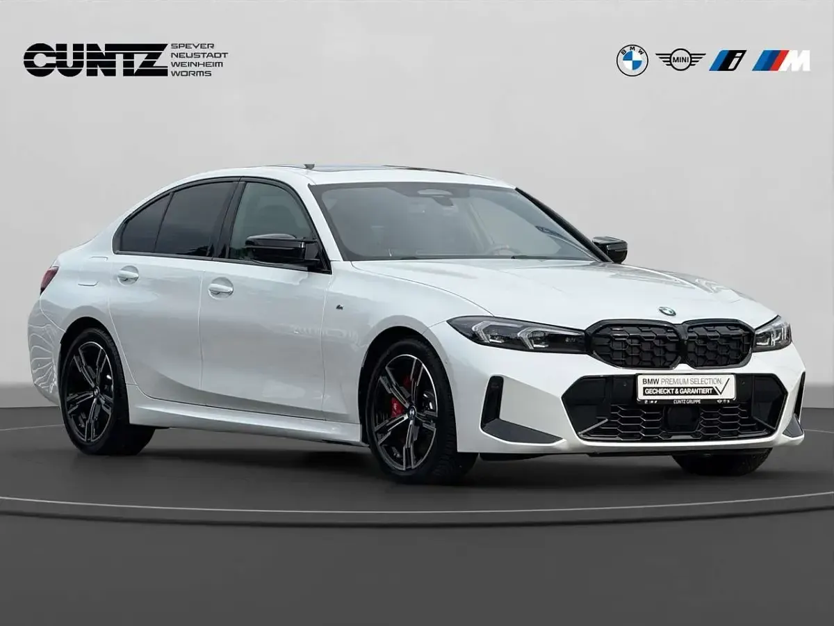 Gebraucht BMW M340 M Sport 374 PS (275 kW) 2026 Mineralweiß metallic Limousine