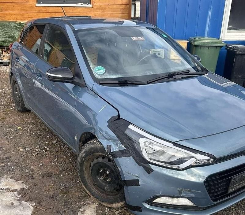 Gebraucht Hyundai i20 Passion Plus 101 PS (74 kW) 2018 Limousine